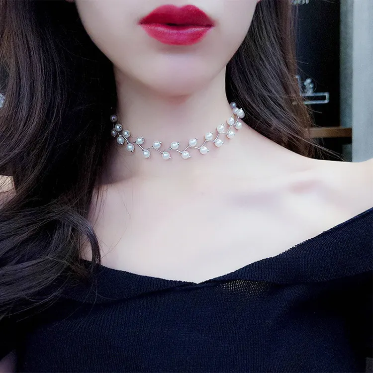 Pearl Clavicle Chain Necklace