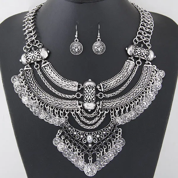 Crystal Flower Short Necklace