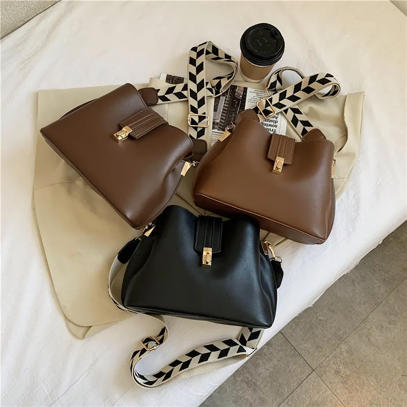 Wide Strap PU Bucket Bag