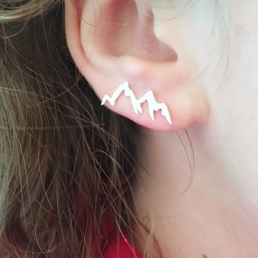 Mountain Landscape Ear Climber