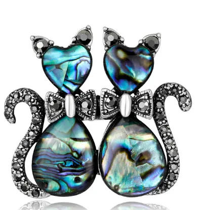 Shell Cat Brooch with Glass Rhinestones