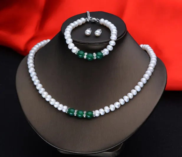 Pearl and Agate Jewellery Set