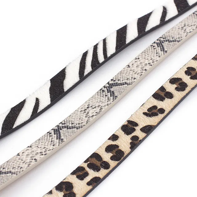 Round Buckle Animal Print Leather Belt