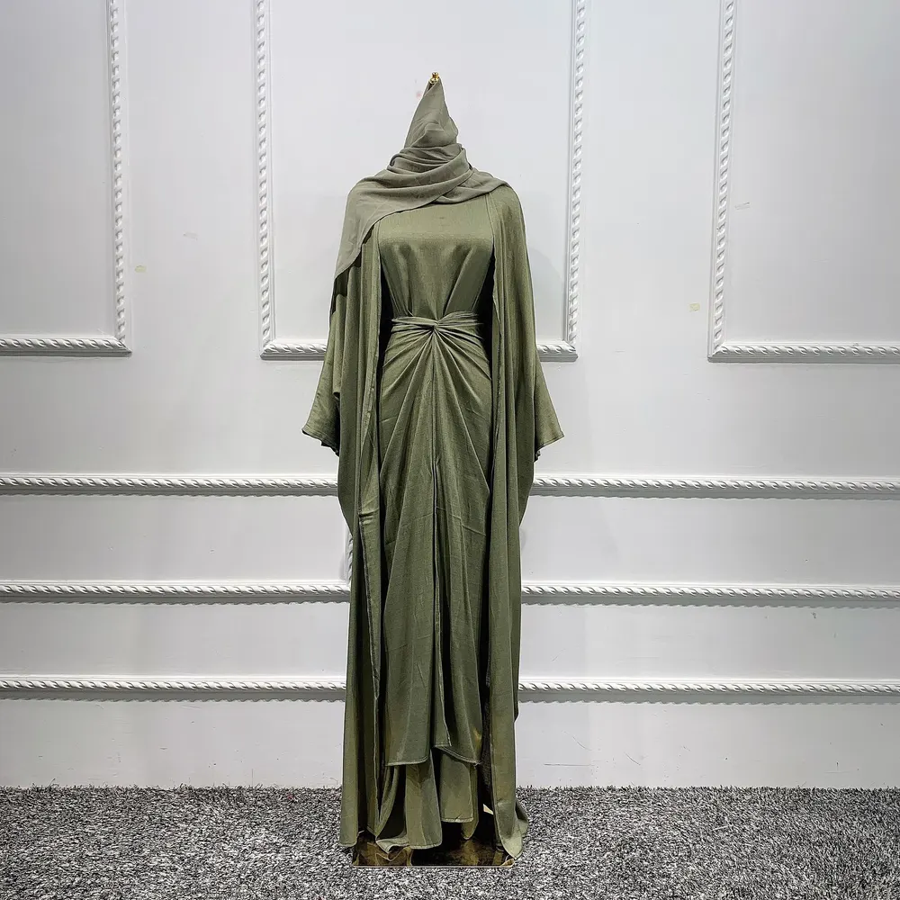 Modest Kaftan Set with Matching Headscarf