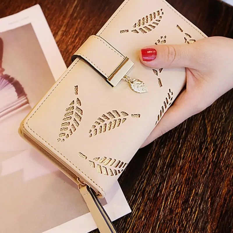 Large Non-Woven Zip Wallet