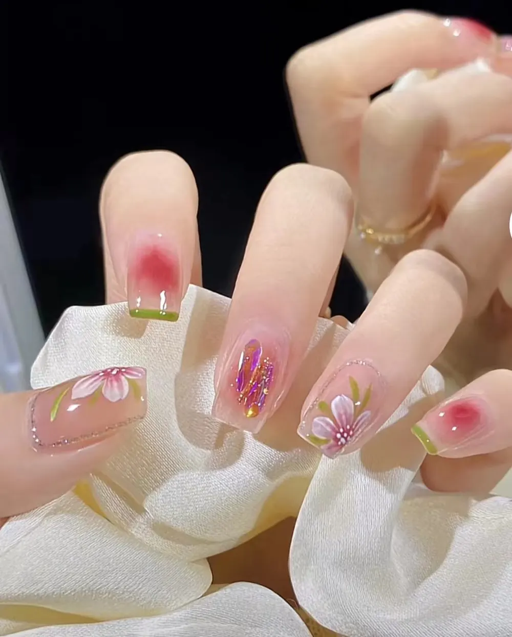 Camellia Press-On Nail Patch Set