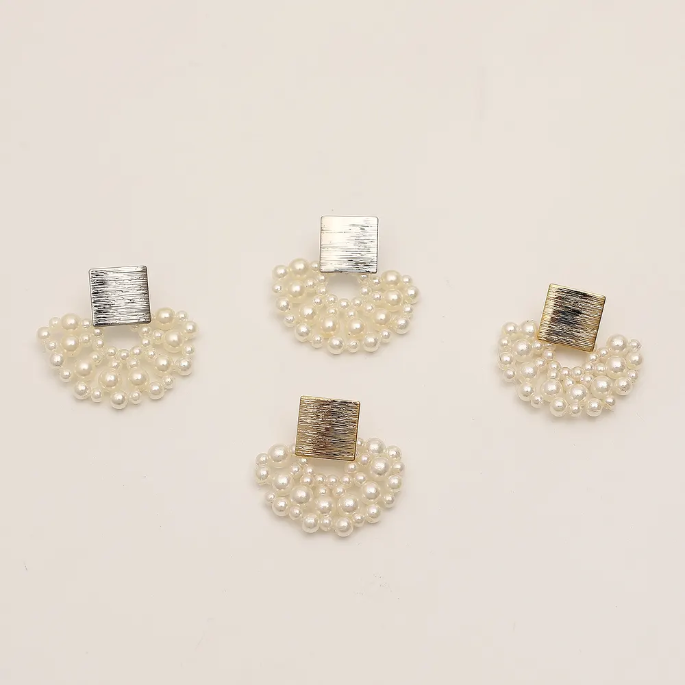 Woven Pearl Scalloped Stud Earrings