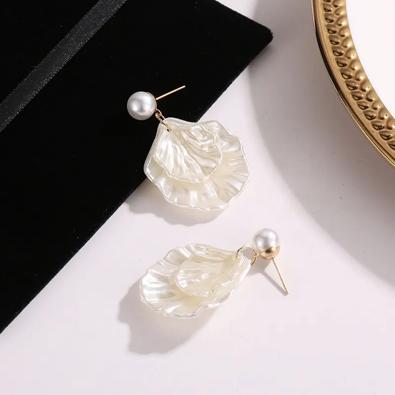 Shell Acrylic Earring