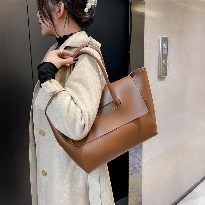 Retro Structured Shoulder Tote