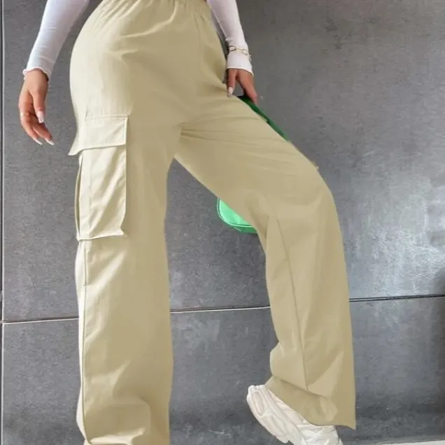 Beltless High-Waisted Wide-Leg Trousers