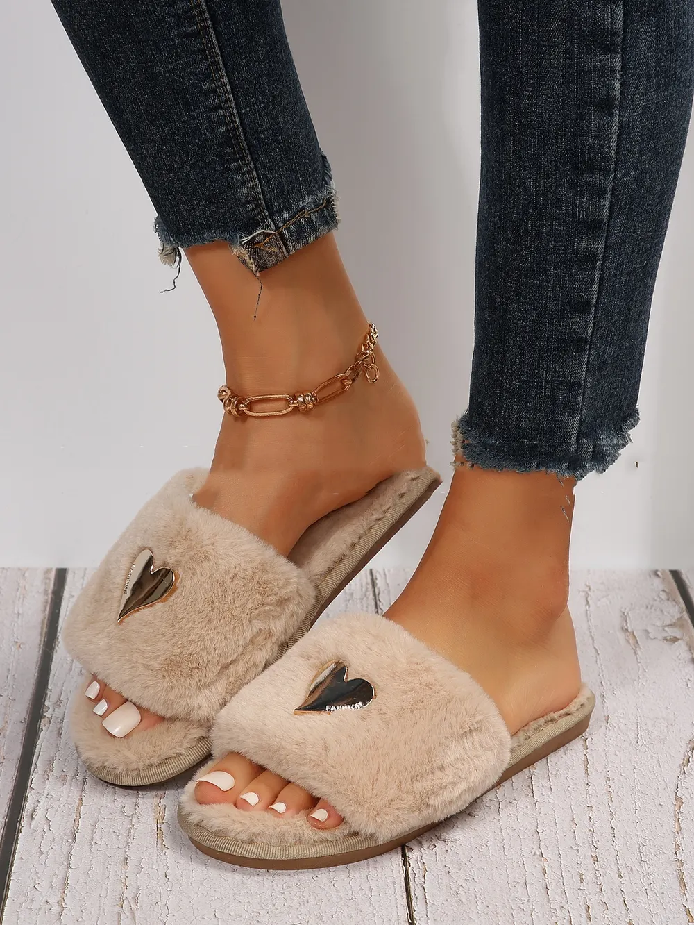 Plush Faux Fur Heart Charm Slippers