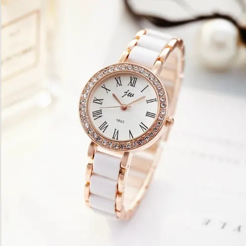 Slim Round Alloy Bracelet Watch