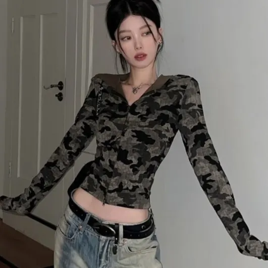 Cropped Camouflage Hooded Jacket