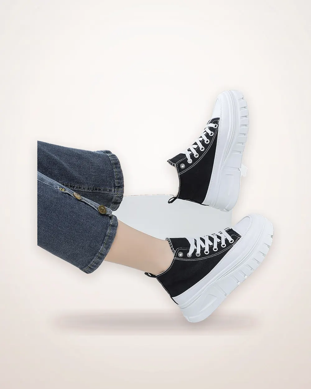 Lace-Up High Top Canvas Flatform Sneakers