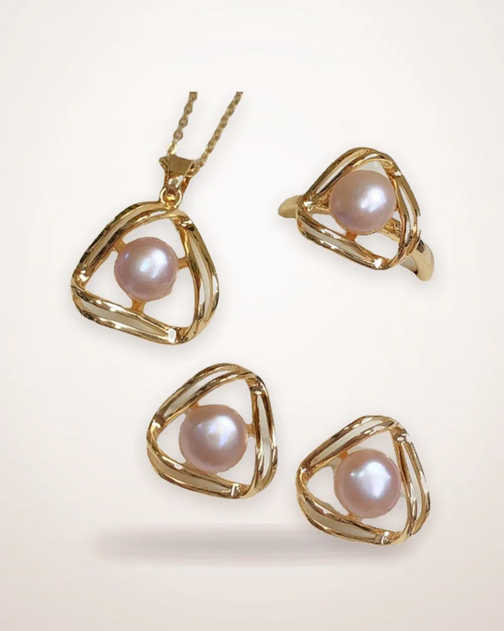 Freshwater Pearl Necklace, Ring and Earring Set