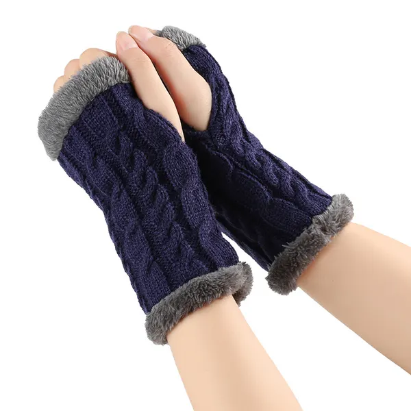 Plush Twist-Knit Fingerless Gloves