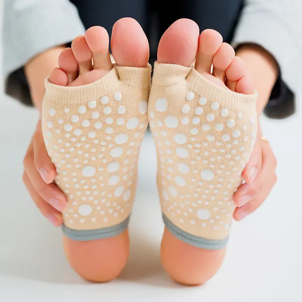 Combed Cotton Split-Toe Yoga Socks
