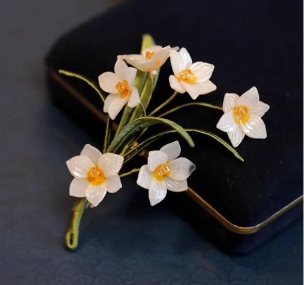 Hand-Wrapped Daffodil Brooch Pin