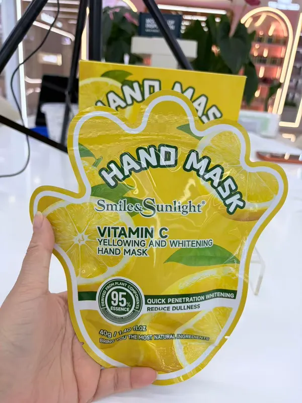 Vitamin C Brightening Hand Mask