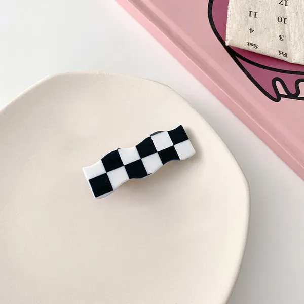 Wavy Checkerboard Hair Clip