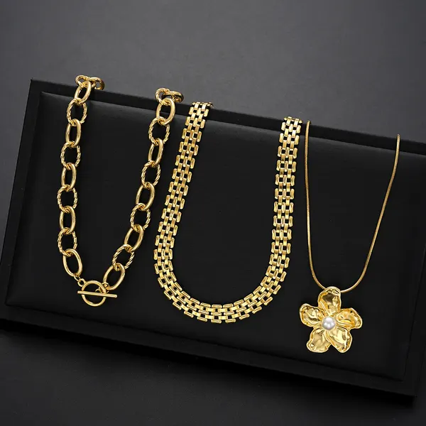 Three-Piece Flower Pearl Necklace Set