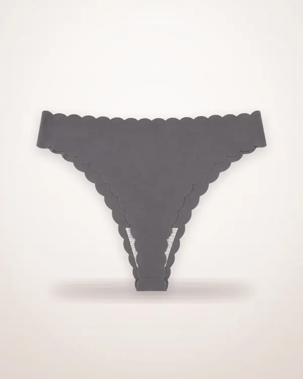 Low-Rise Wave Lace Thong