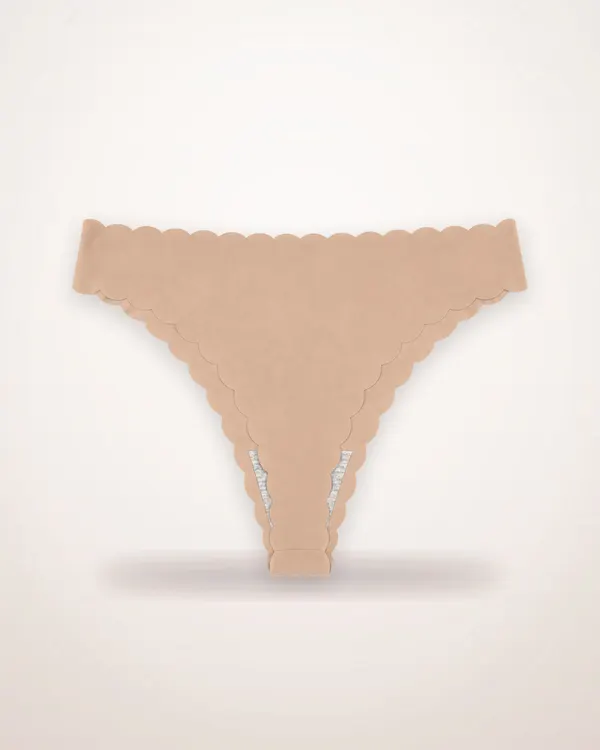 Wave Lace Low-Rise Thong