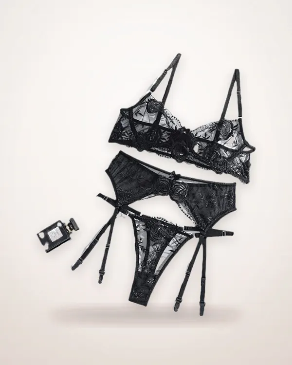 Lace Bra And Garter Belt Three-Piece Set