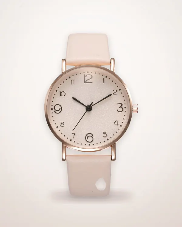 Slim Round Leather Strap Quartz Watch